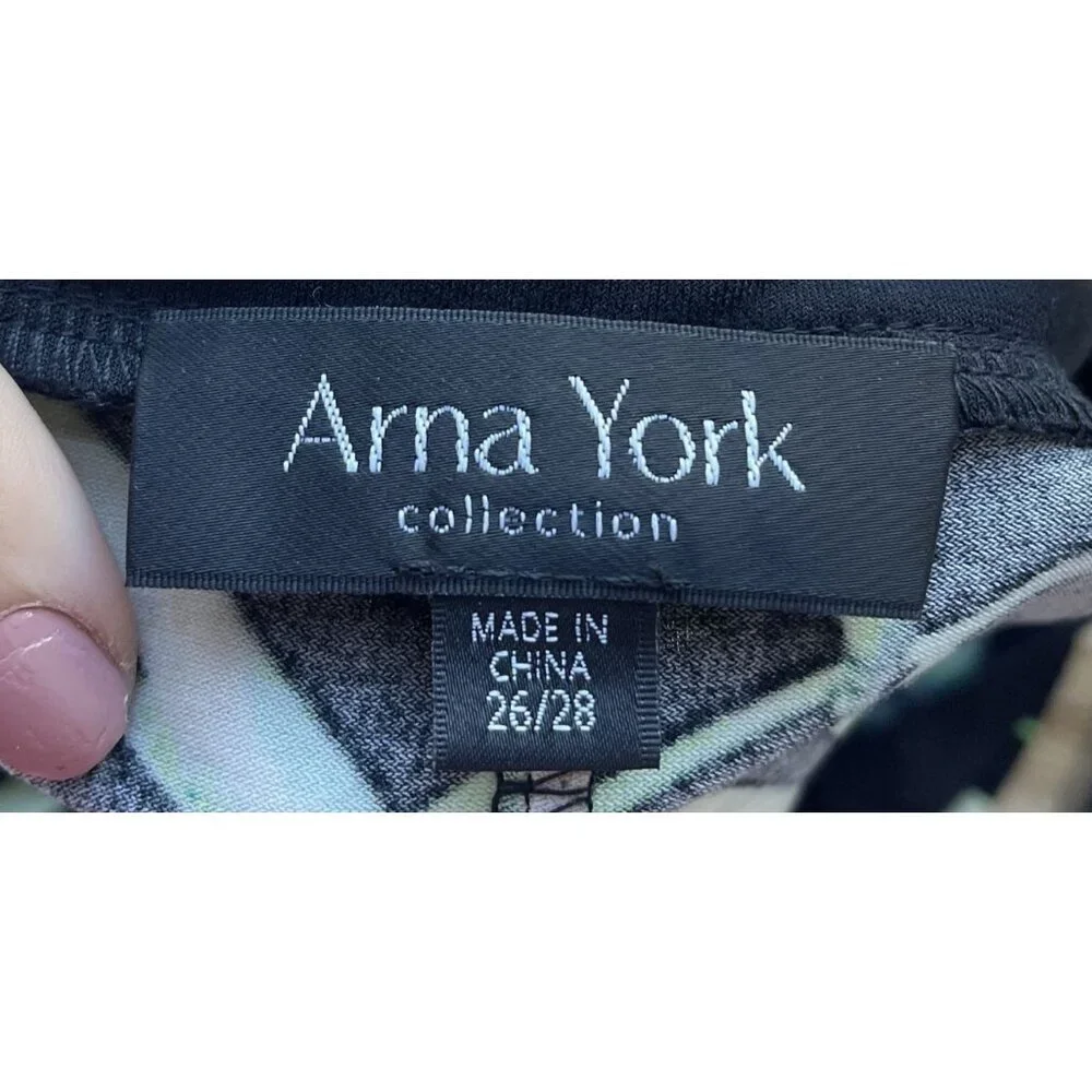 Arna‎ York Floral Tunic Dress 26/28 Hawaiian Tropical Resort Wear Travel V Neck - Picture 7 of 9